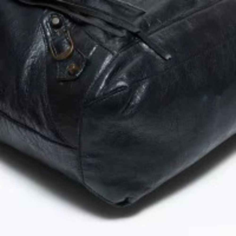 Balenciaga The Day Leather Shoulder Bag Black - Picture 6 of 13